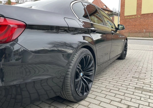 BMW Seria 5 cena 58900 przebieg: 211500, rok produkcji 2012 z Świecie małe 529